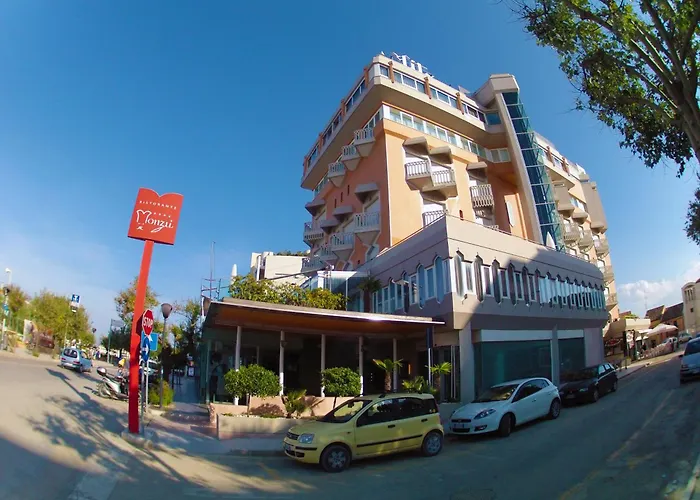City Hotel