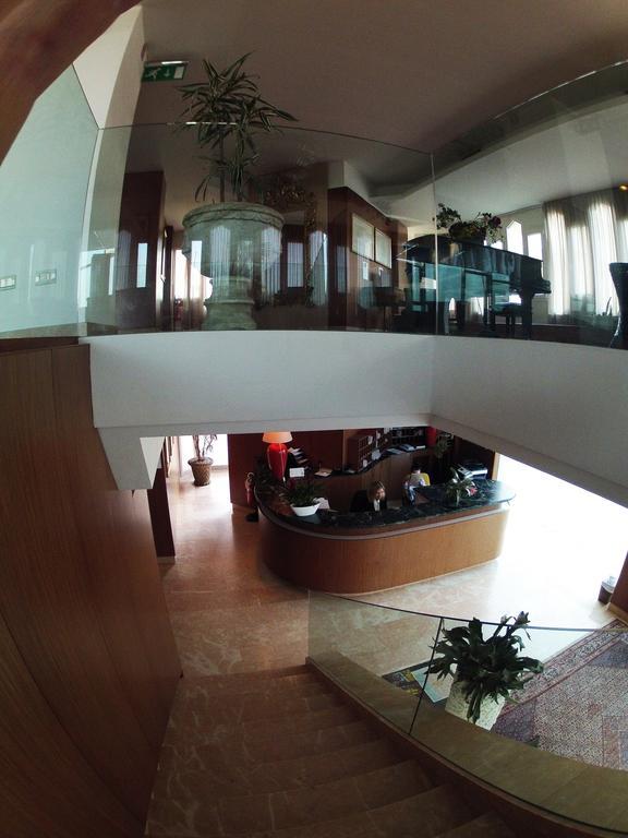 City Hotel 4*