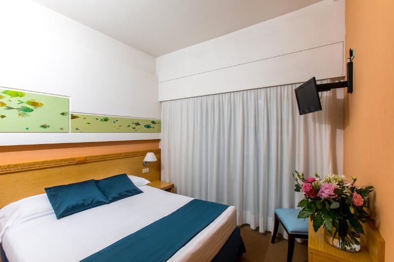 City Hotel 4*